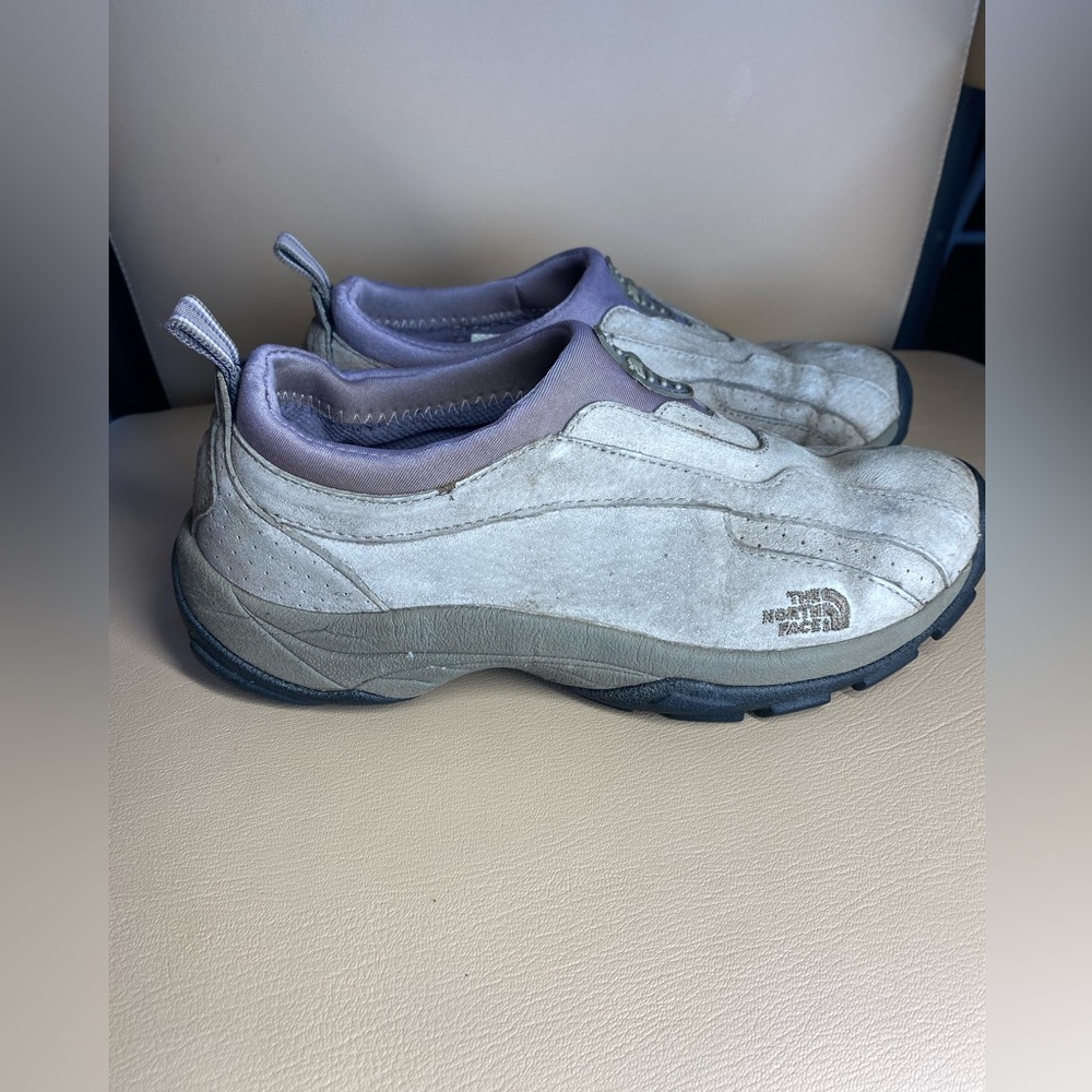 The North Face Women's Pull On Sneakers Shoes Size US 6.5 Suede Leather Grayish